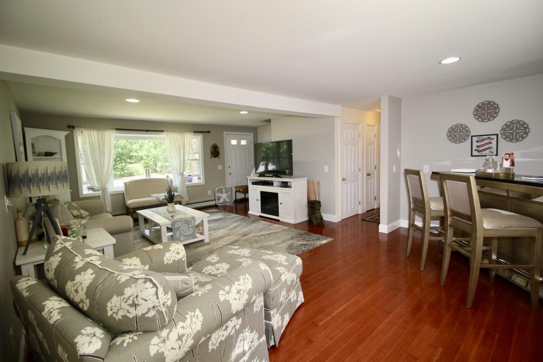 10 Lan Road Sandwich, MA 02563 - Photo 7 of 35 wet bar