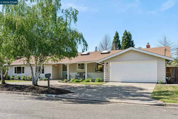 $1,595,000 | 152 Tharp Drive, Moraga, CA 94556