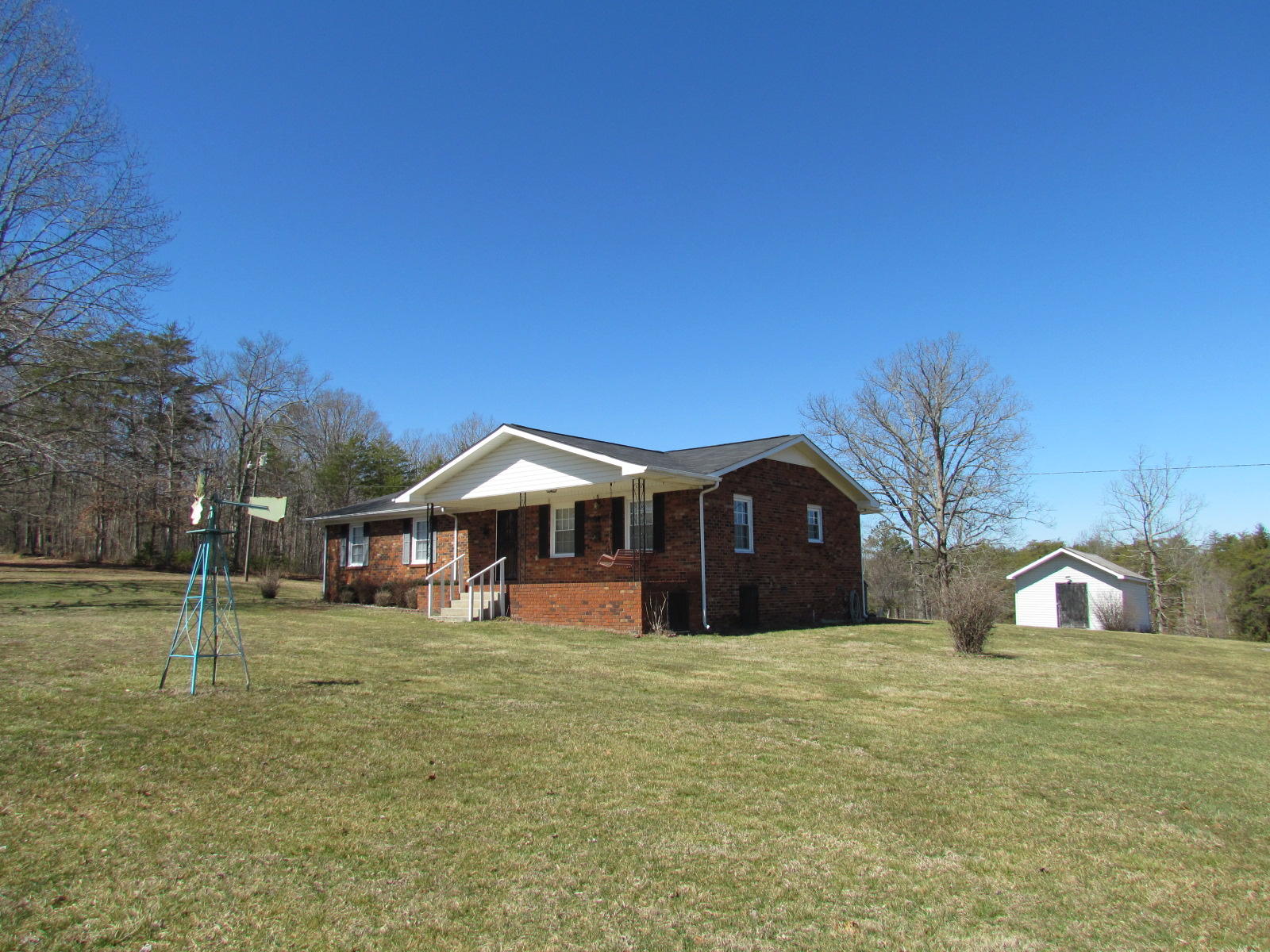 1408 Pryor Ridge Road Tracy City, TN 37387 - Photo 17 of 32 Front setting.JPG