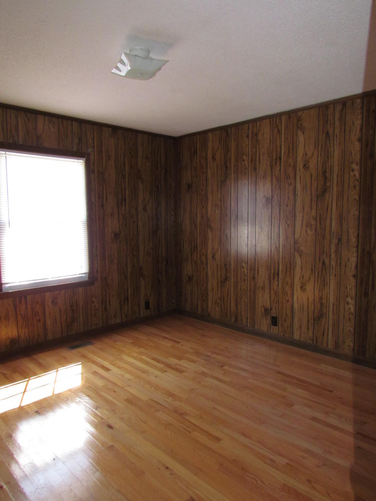 1408 Pryor Ridge Road Tracy City, TN 37387 - Photo 7 of 32 Bedroom.JPG