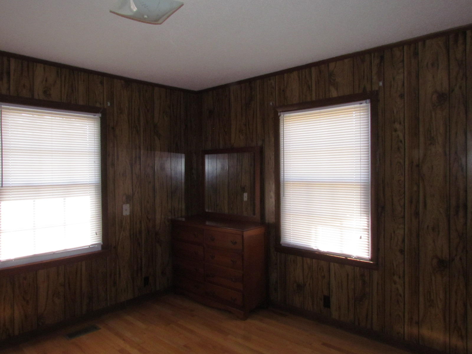 1408 Pryor Ridge Road Tracy City, TN 37387 - Photo 8 of 32 Bedroom (2).JPG