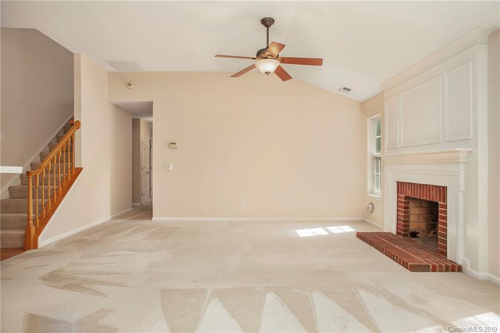 12428 Cardinal Point Road Charlotte, NC 28269 - Photo 3 of 17 Gallery Image 3