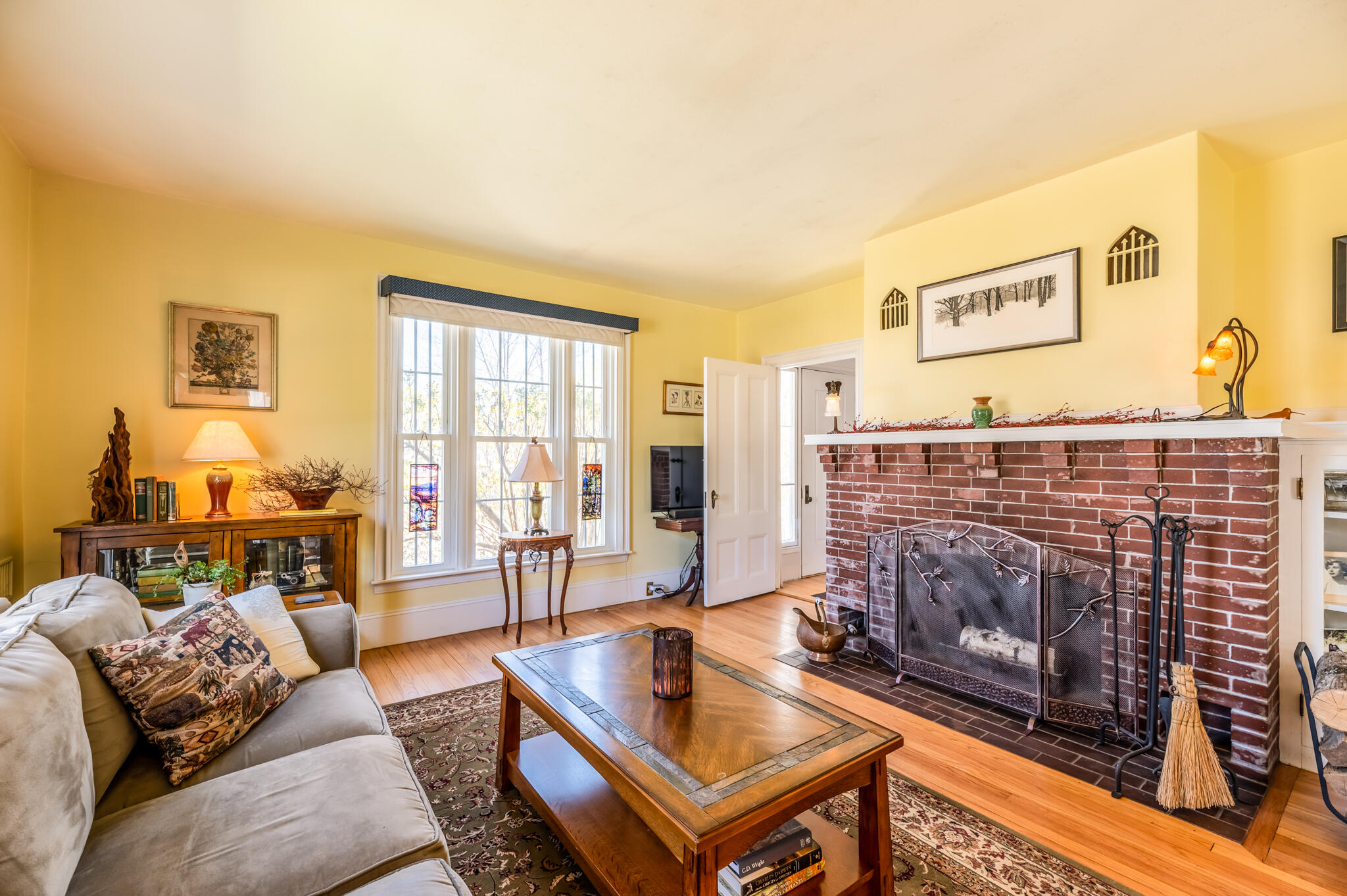 75 Court Street Belfast, ME 04915 - Photo 6 of 8 Fireplace w heaterator