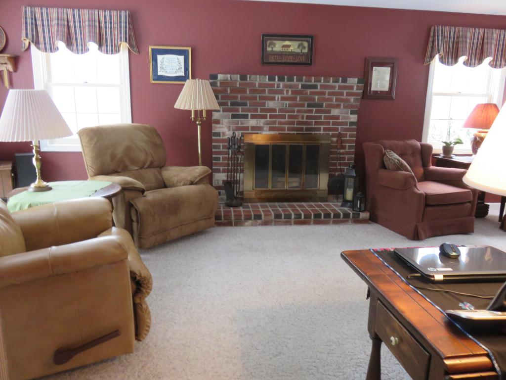 141 Little Mill Road Sandown, NH 03873 - Photo 3 of 22