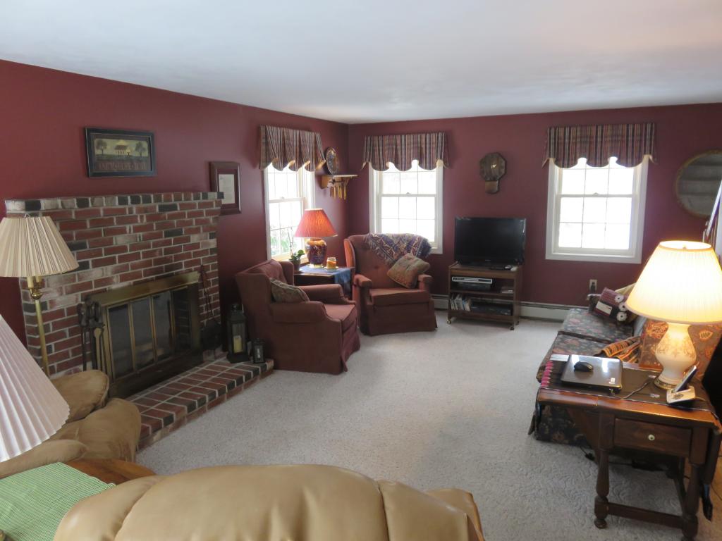 141 Little Mill Road Sandown, NH 03873 - Photo 5 of 22