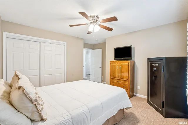 $229,900 | 2037 Villa Pines Circle, Carbon Cliff, IL 61239