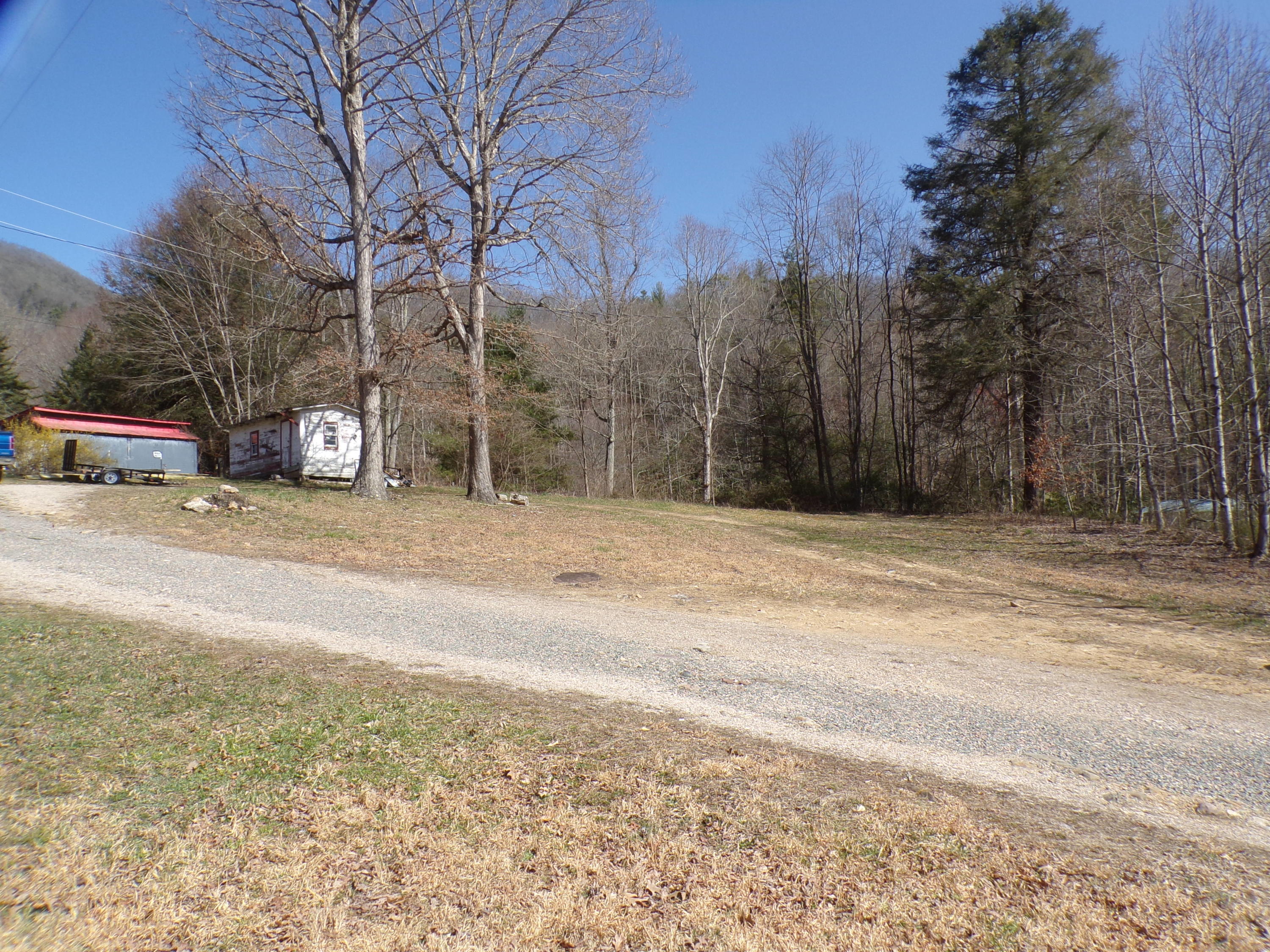 803 Jimmy Hollow Road Butler, TN 37640 - Photo 3 of 31 103_4720