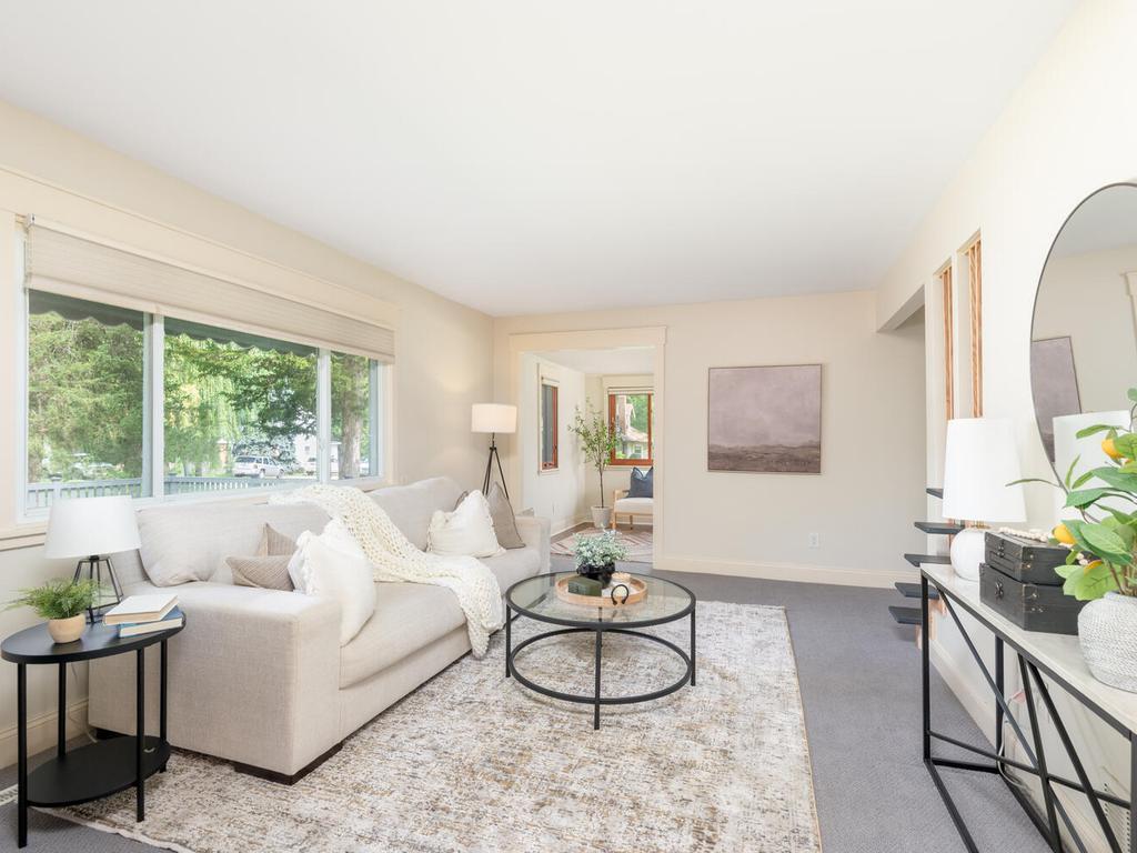 3745 Togo Road Wayzata, MN 55391 - Photo 6 of 35