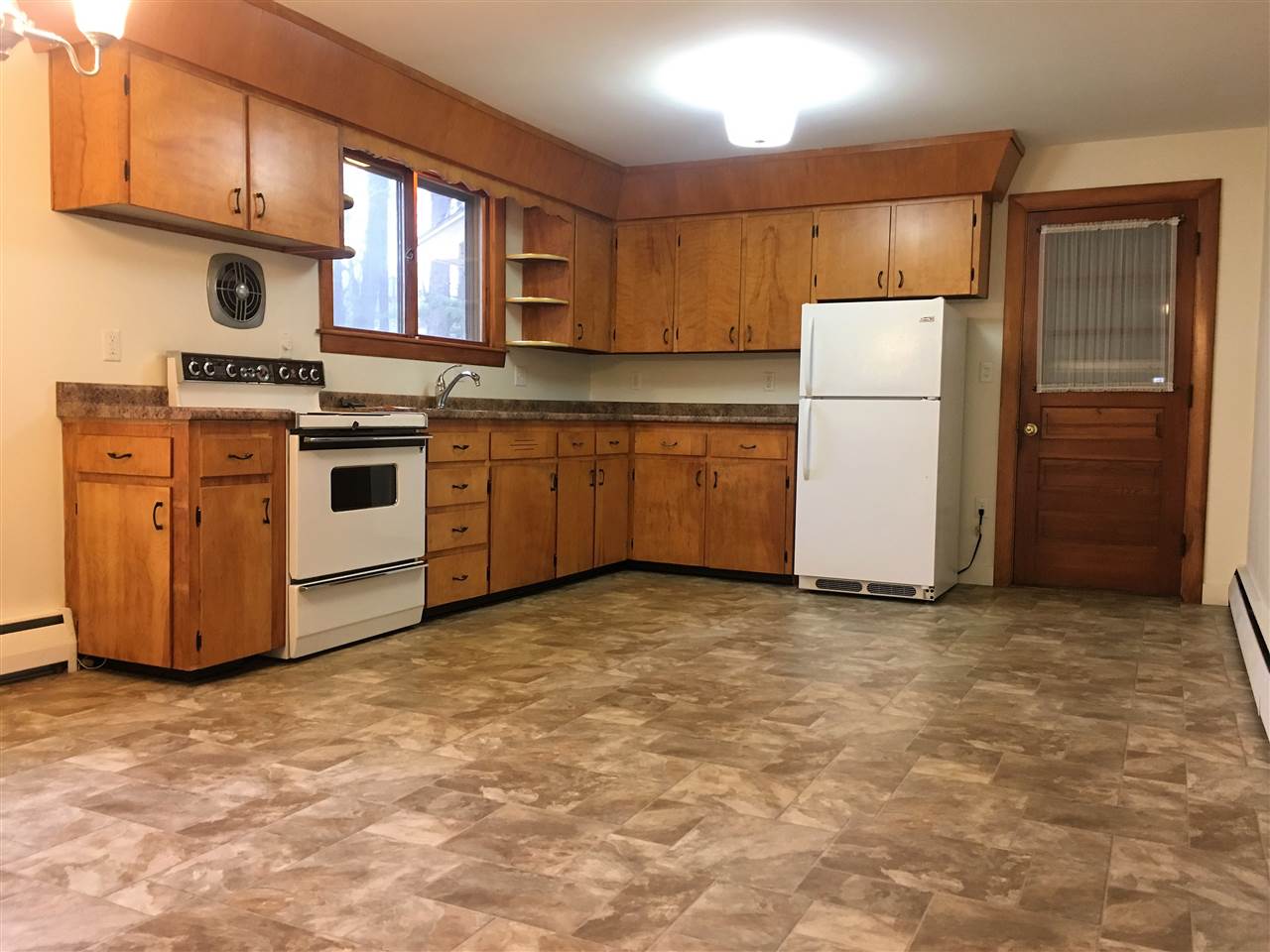 290 Old Wellington Road Manchester, NH 03104 - Photo 4 of 18