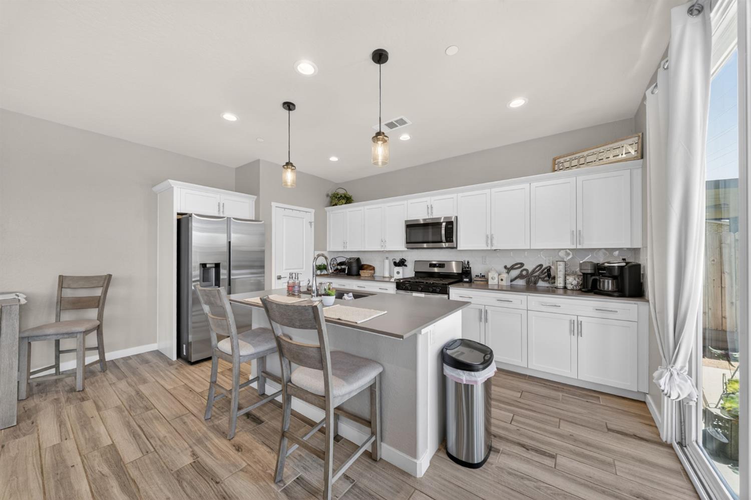 4219 North Reed Avenue Fresno, CA 93723 - Photo 14 of 38 Kitchen
