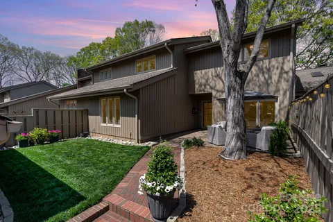 $795,000 | 5306 Wingedfoot Road, Charlotte, NC 28226