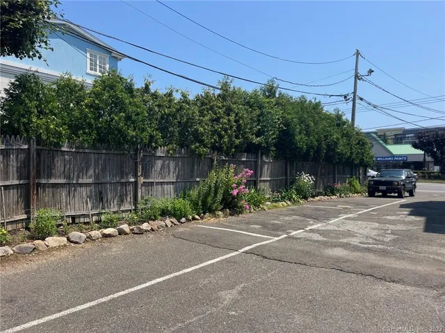 a close view of washer and dryer
