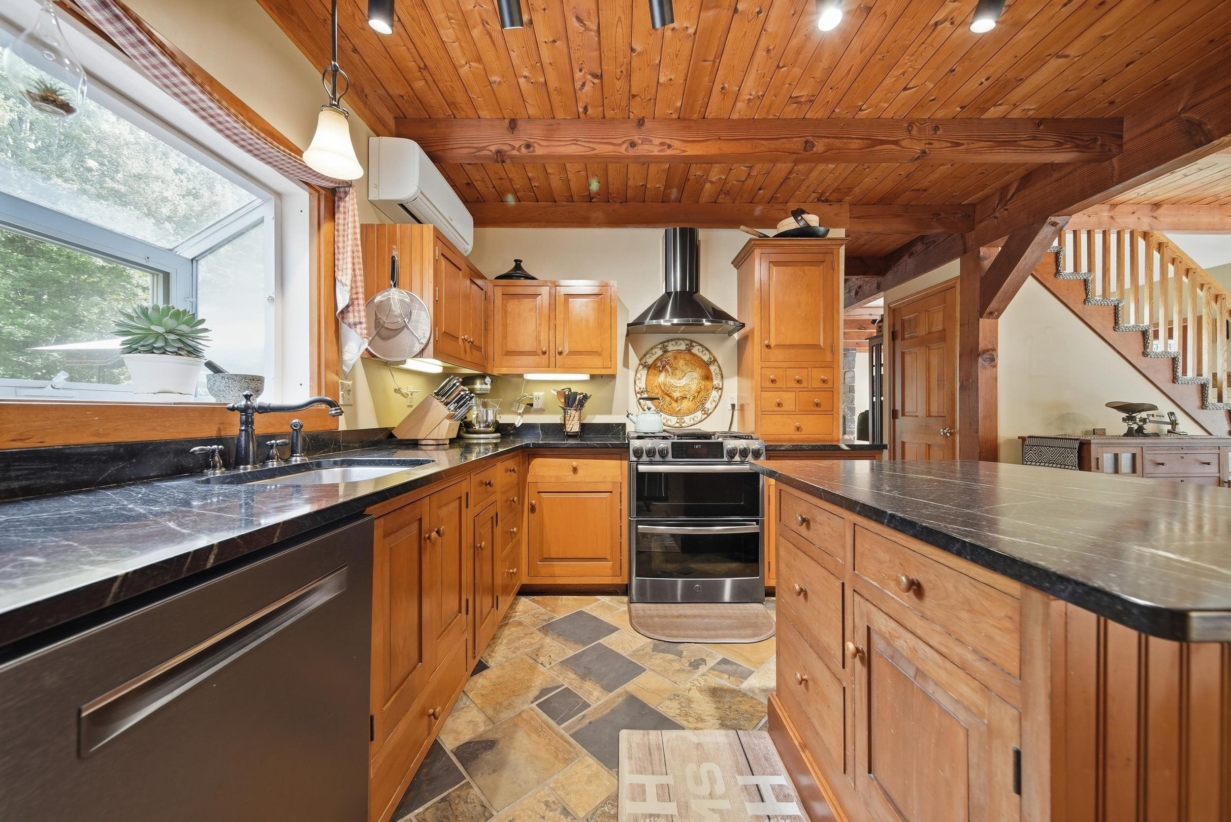 42 Highfields Road Wilton, NH 03086 - Photo 9 of 59 Gallery Image 9