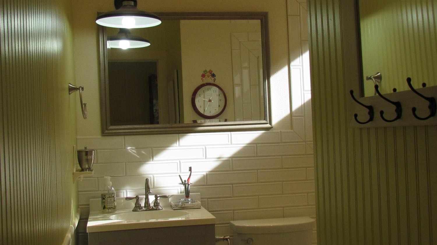 523 North Buttonwillow Avenue Reedley, CA 93654 - Photo 45 of 85 Master bath has been updated & remodeled with custom tile work....
