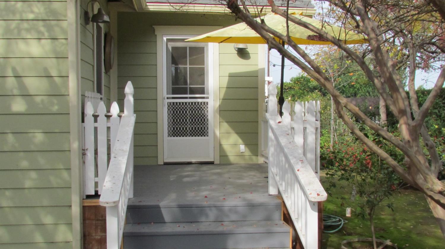 523 North Buttonwillow Avenue Reedley, CA 93654 - Photo 53 of 85 Private porch off the back of the home