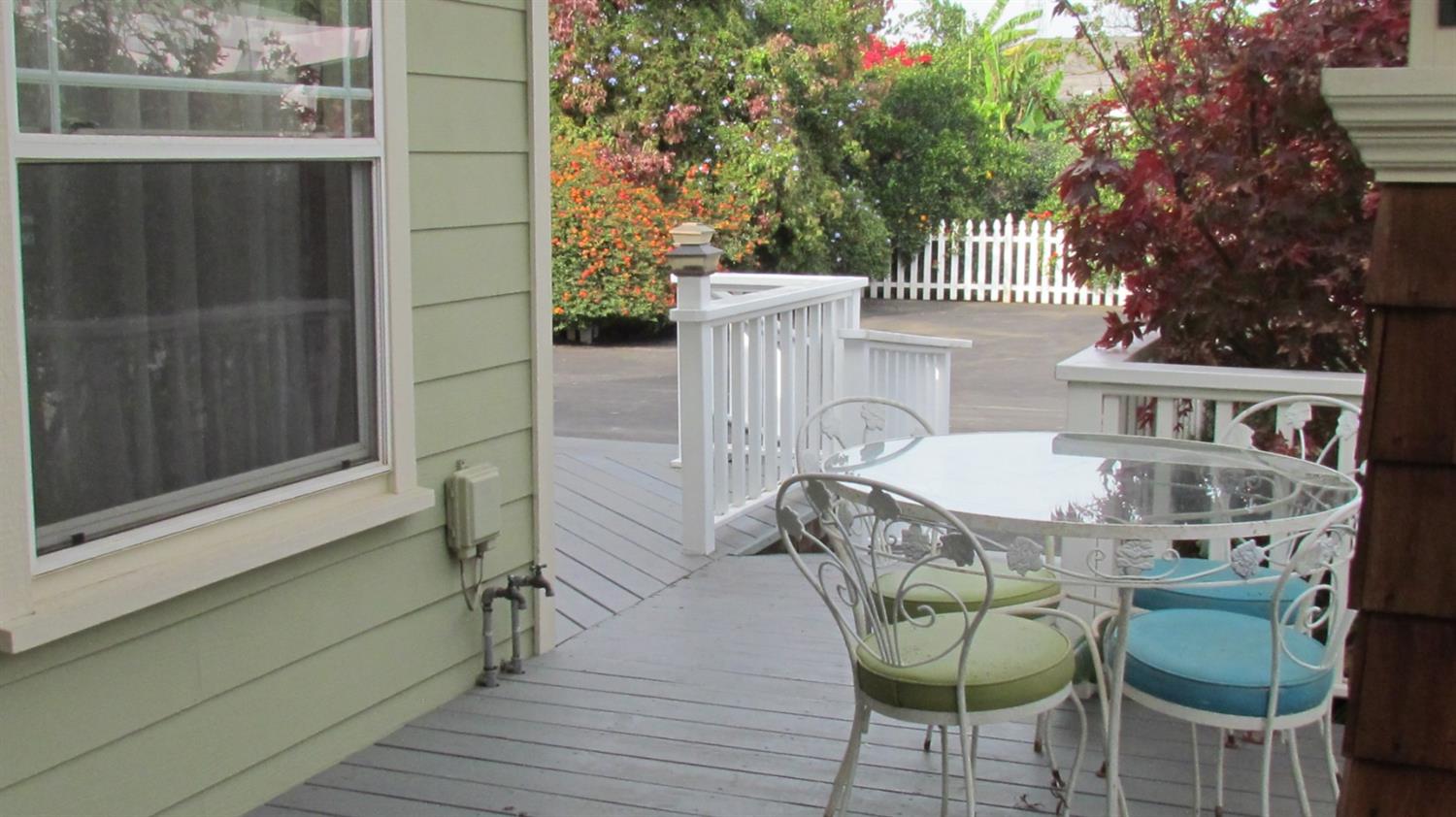 523 North Buttonwillow Avenue Reedley, CA 93654 - Photo 54 of 85 Another private porch to sit & enjoy your morning coffee with your special someone....