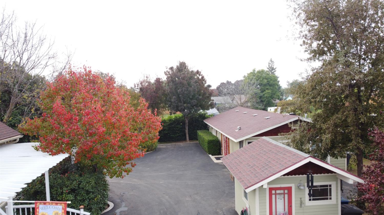 523 North Buttonwillow Avenue Reedley, CA 93654 - Photo 55 of 85 View of the tank house & guest house with paved driveway....