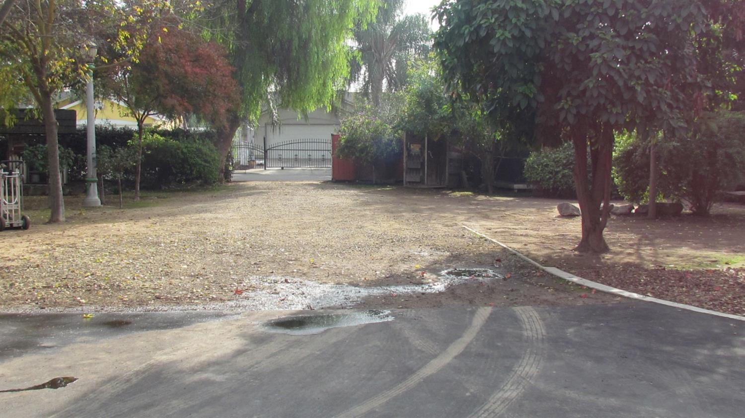 523 North Buttonwillow Avenue Reedley, CA 93654 - Photo 83 of 85 Plenty of storage space for your RV or Boat....