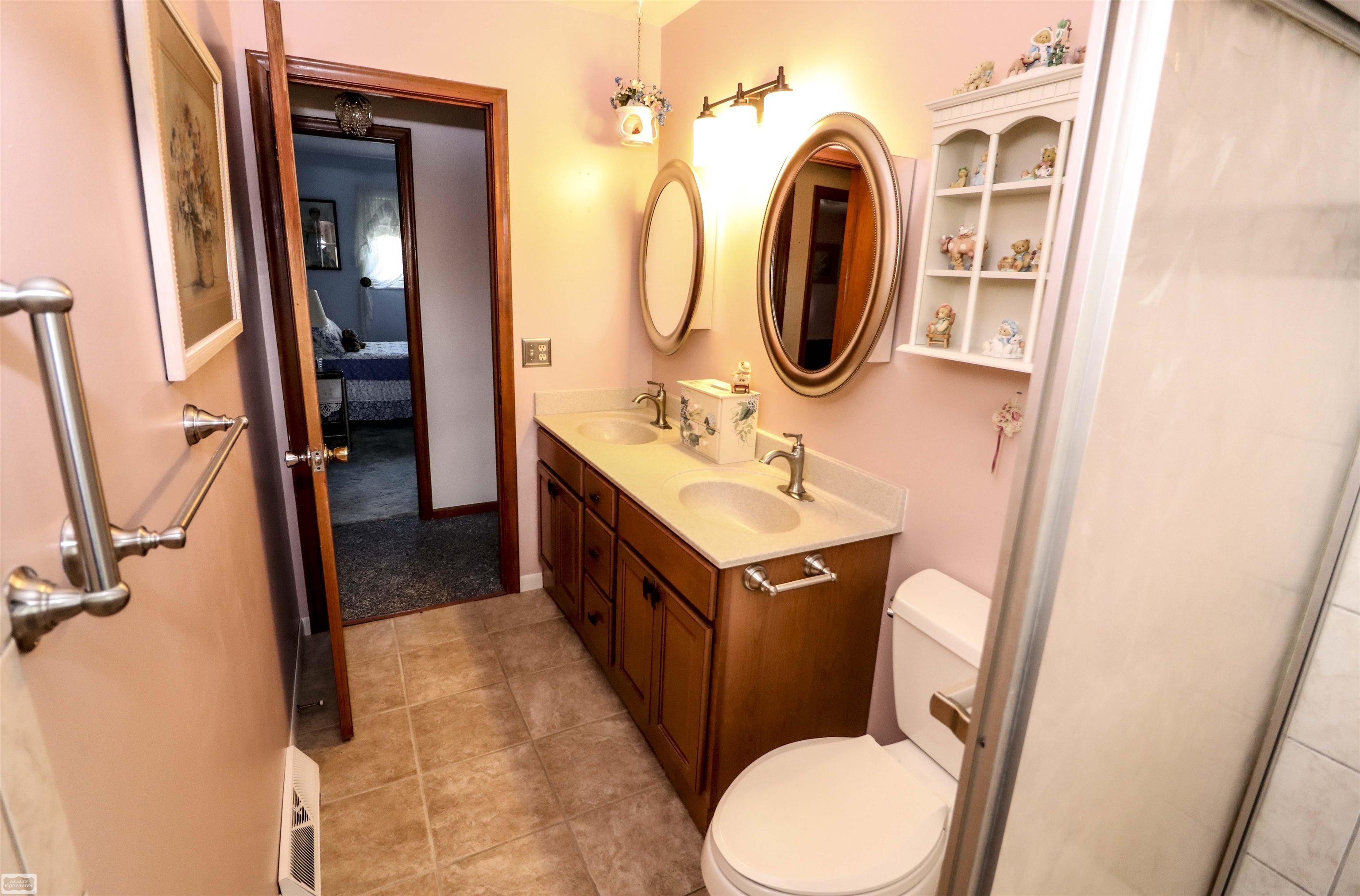 1200 South Allen Road St. Clair, MI 48079 - Photo 23 of 42 50092075-23.JPG