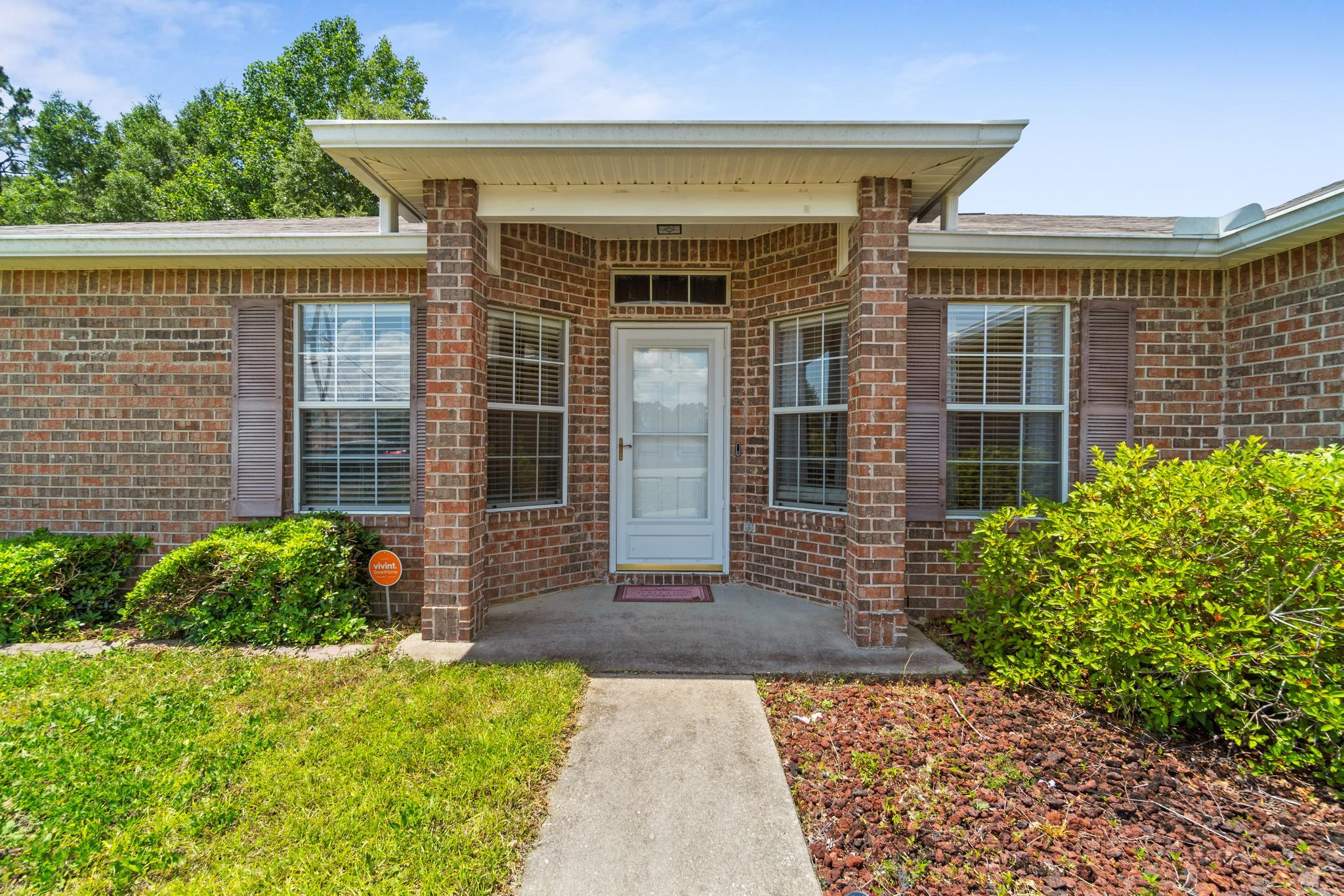 237 Trish Drive Crestview, FL 32536 - Photo 2 of 41