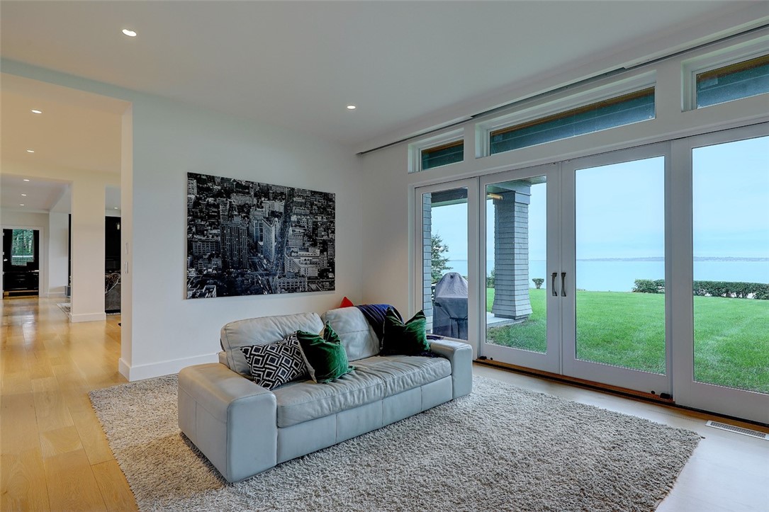 35 Fessenden Road Barrington, RI 02806 - Photo 25 of 50