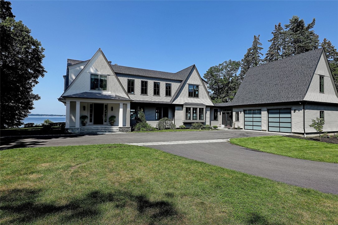 35 Fessenden Road Barrington, RI 02806 - Photo 4 of 50