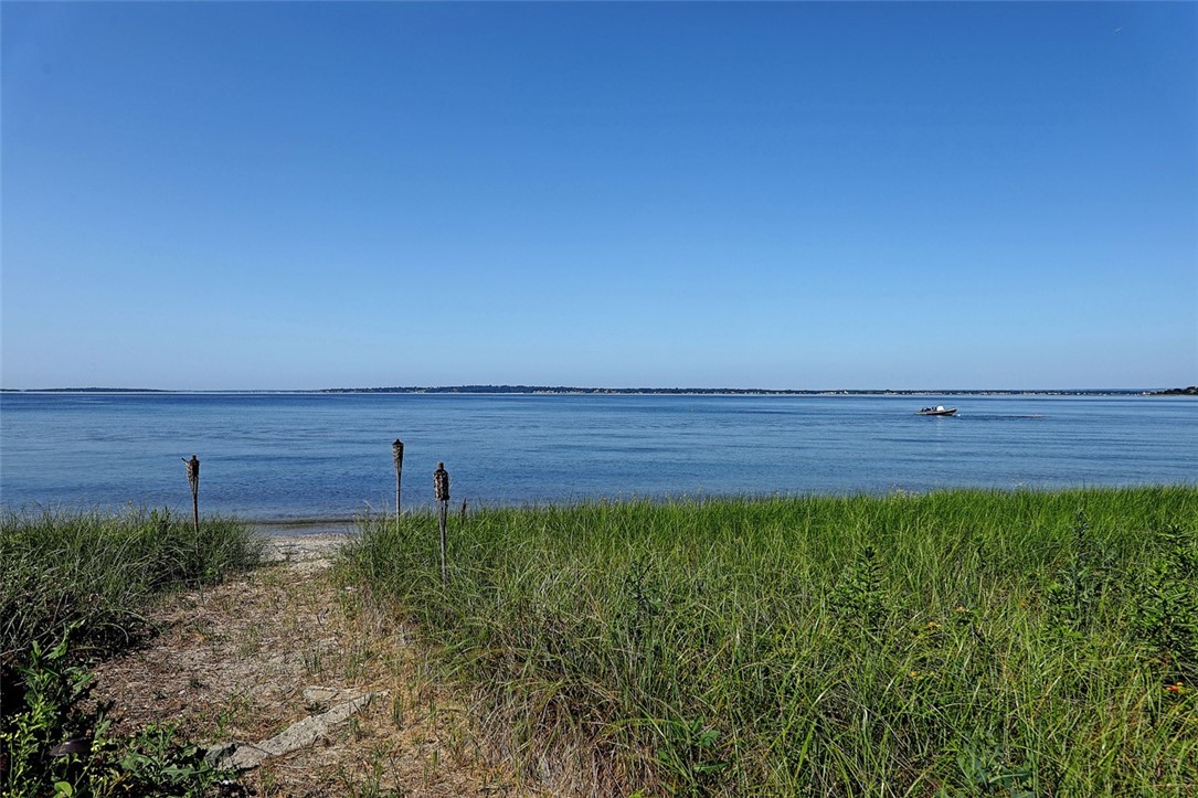 35 Fessenden Road Barrington, RI 02806 - Photo 47 of 50