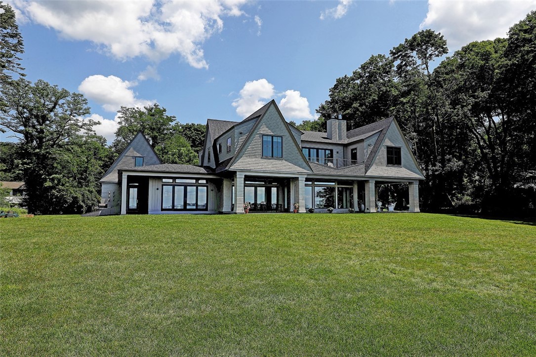 35 Fessenden Road Barrington, RI 02806 - Photo 5 of 50