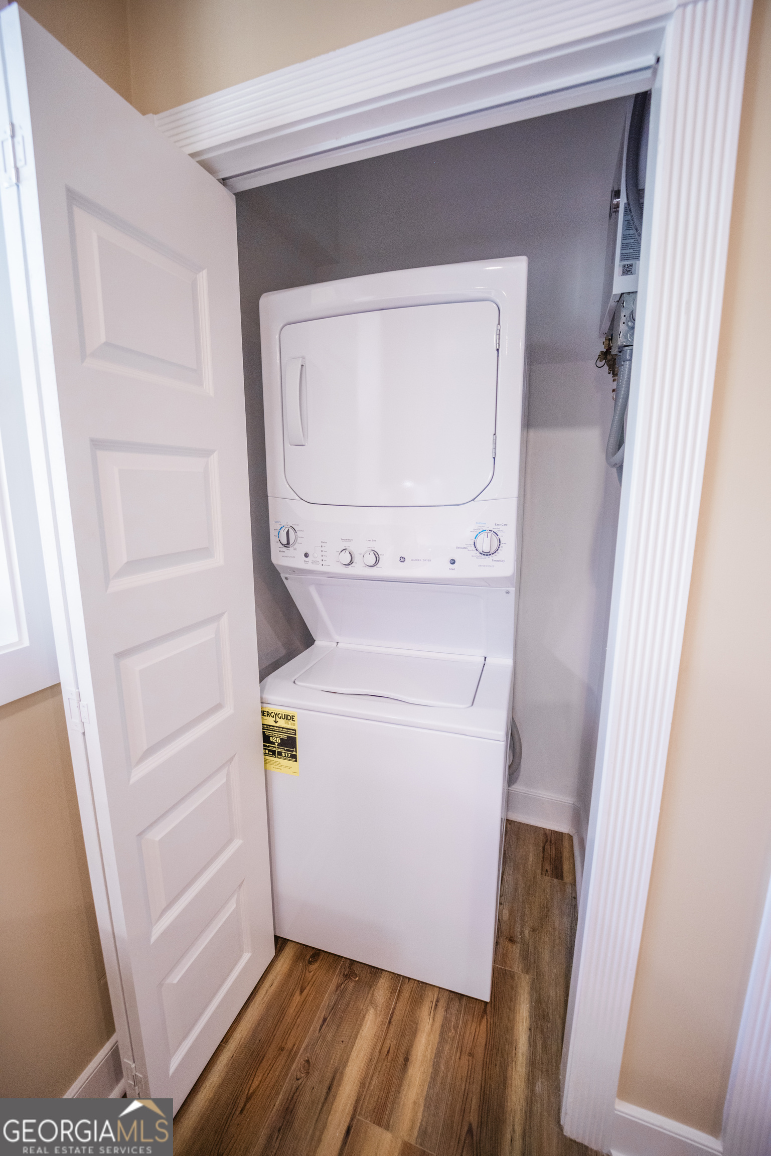 210 West 8th Street, Unit 1 Tifton, GA 31794 - Photo 10 of 23 a utility room with a washer and dryer