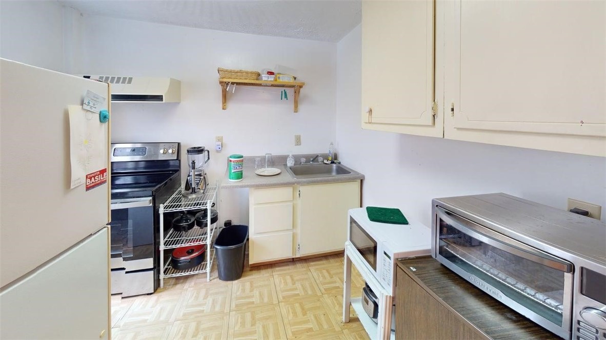 7667 State Highway Springfield Center, NY 13468 - Photo 47 of 50 Owner/Manager's Apartment Kitchen