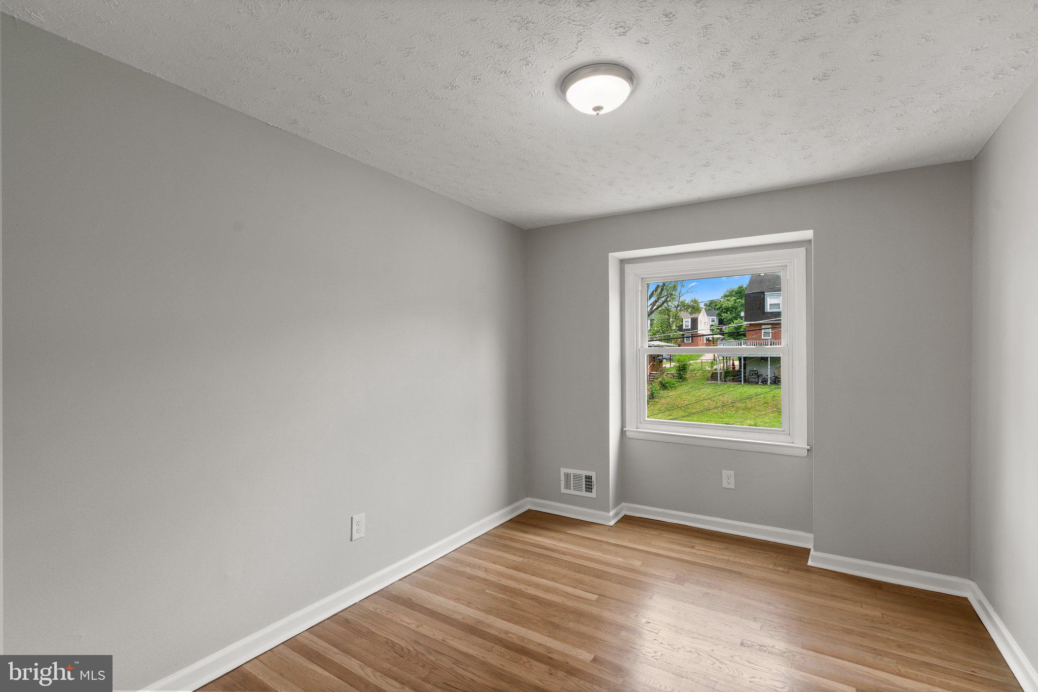 5635 Utrecht Road Baltimore, MD 21206 - Photo 10 of 30 Gallery Image 10