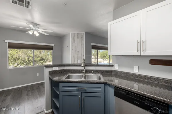 $1,600 | 1295 North Ash Street, Unit 121, Gilbert, AZ 85233