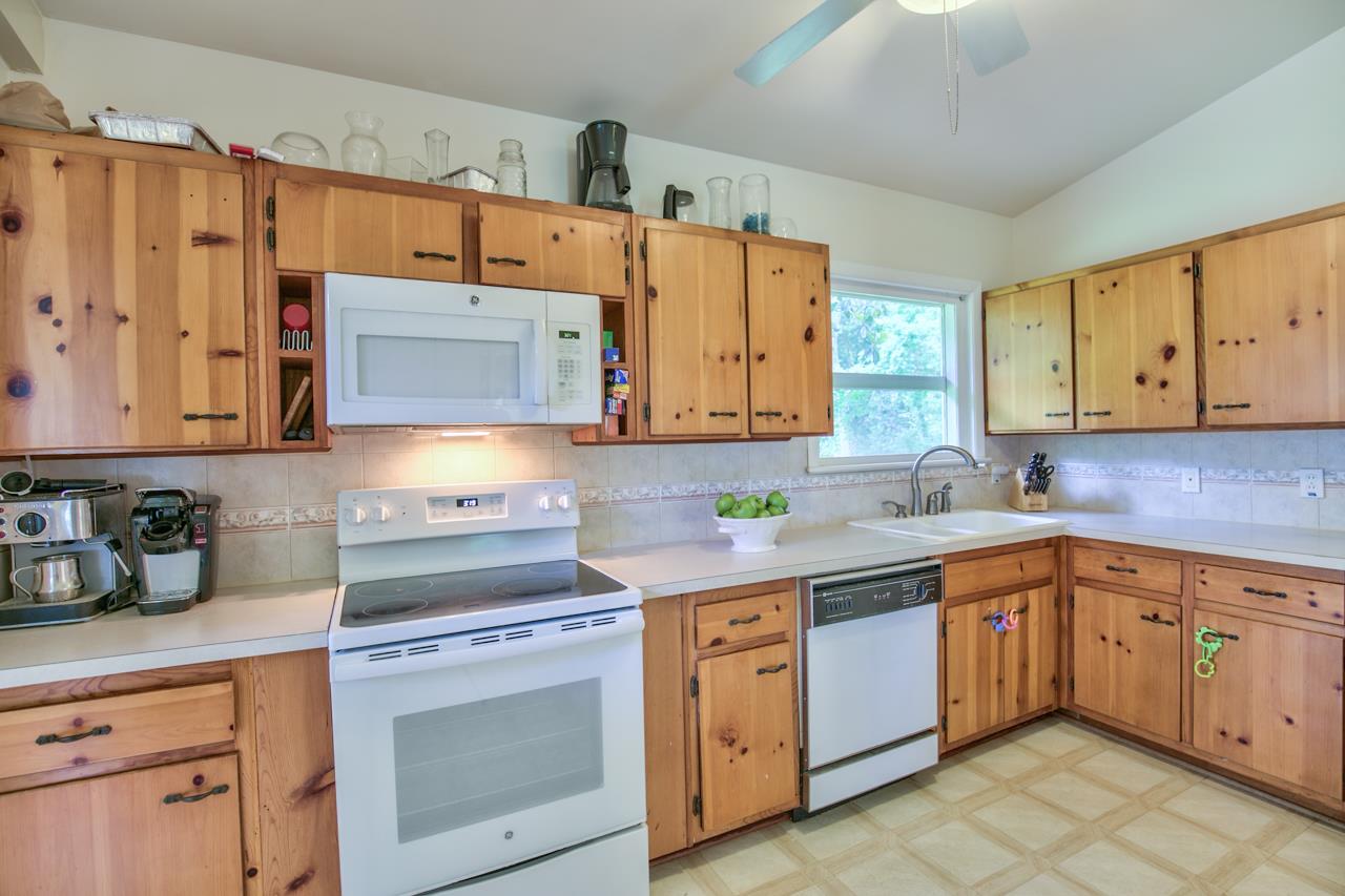 913 Waverly Road Tallahassee, FL 32312 - Photo 4 of 11 Gallery Image 4