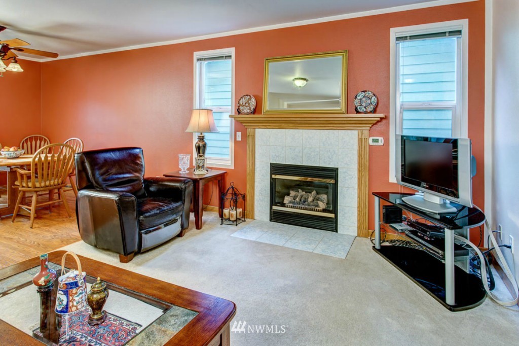 2312 208th Place Southeast Bothell, WA 98021 - Photo 3 of 21