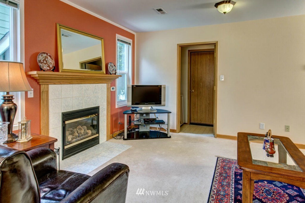 2312 208th Place Southeast Bothell, WA 98021 - Photo 4 of 21