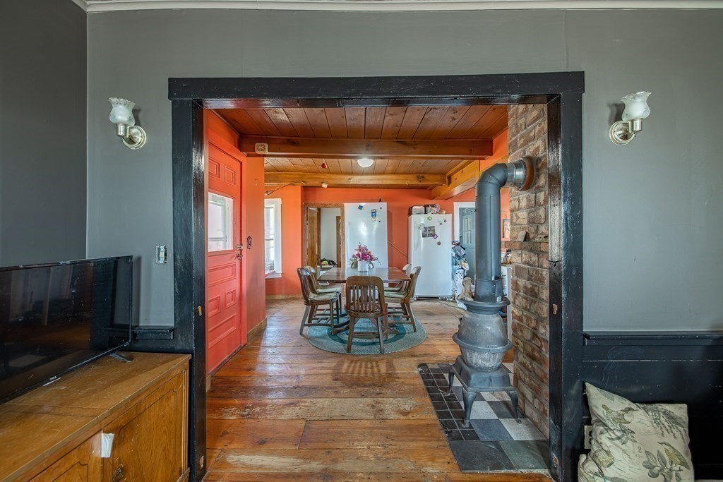 300 Coy Hill Road Warren, MA 01083 - Photo 9 of 42 Gallery Image 9