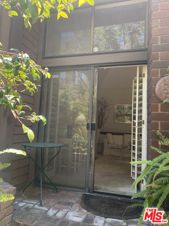 4535 Alla Road, Unit 1 Marina del Rey, CA 90292 - Photo 7 of 26 Gallery Image 7