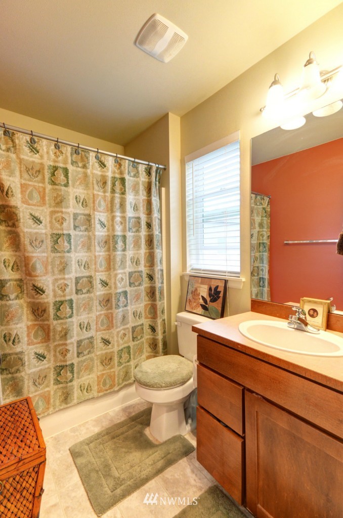18304 36th Avenue Southeast Bothell, WA 98012 - Photo 14 of 24