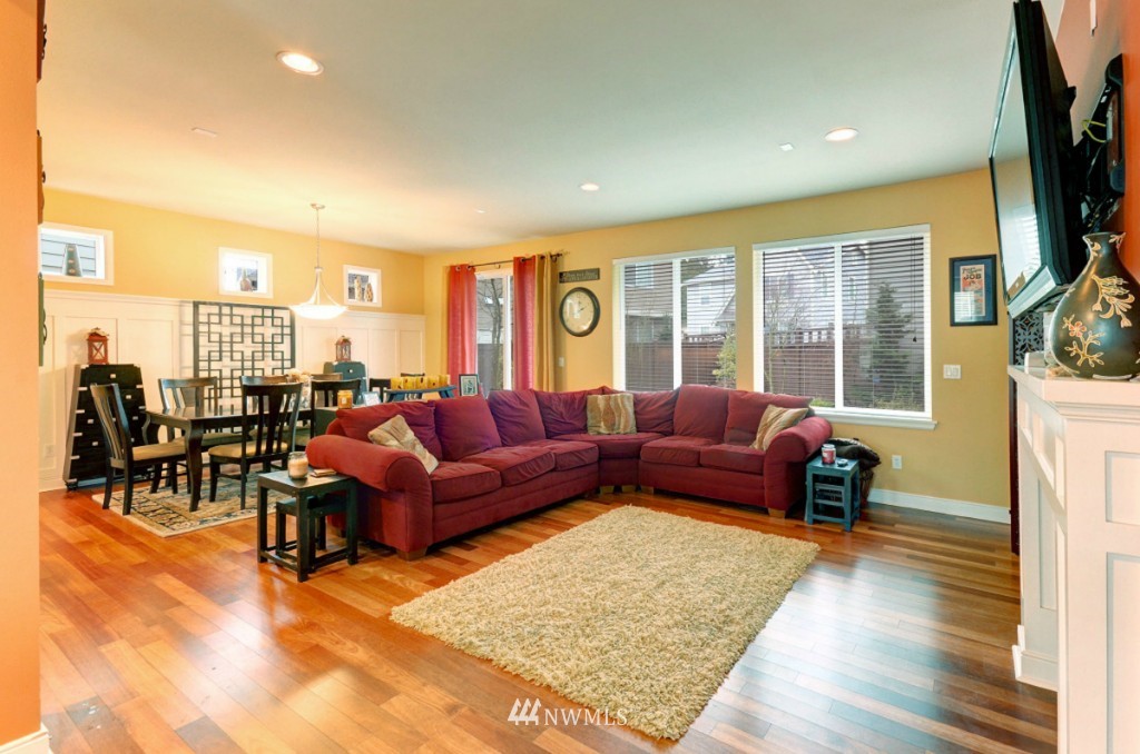 18304 36th Avenue Southeast Bothell, WA 98012 - Photo 3 of 24