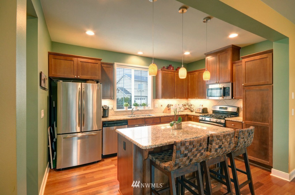 18304 36th Avenue Southeast Bothell, WA 98012 - Photo 8 of 24