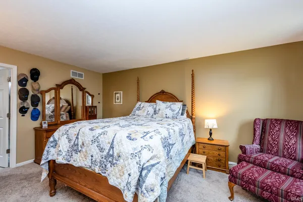 $579,999 | 51855 Deer Trail Court, Granger, IN 46530