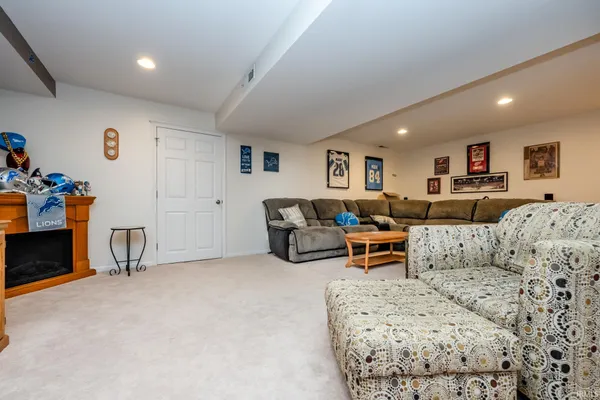 $579,999 | 51855 Deer Trail Court, Granger, IN 46530