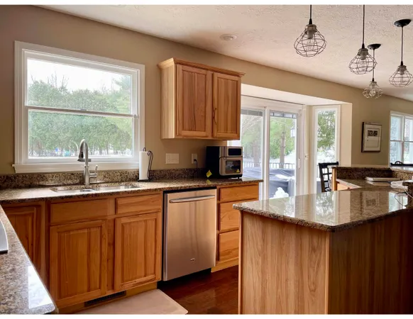 $599,999 | 51855 Deer Trail Court, Granger, IN 46530