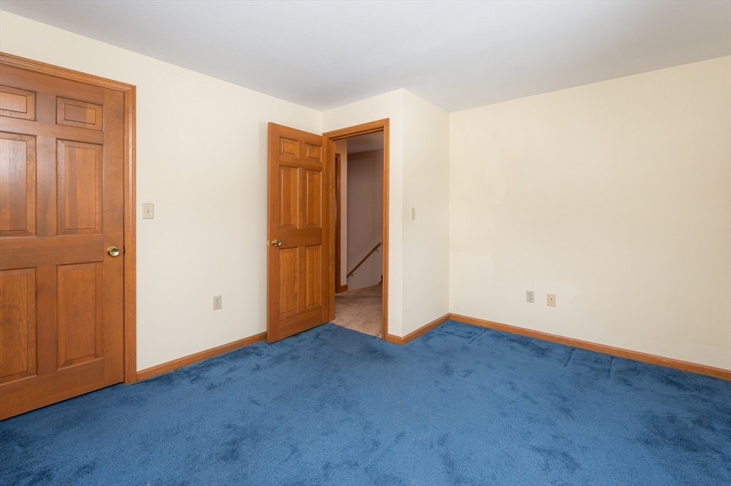 28 Bridal Path Road Dracut, MA 01826 - Photo 22 of 39