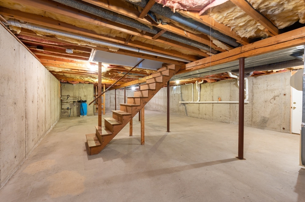 28 Bridal Path Road Dracut, MA 01826 - Photo 26 of 39