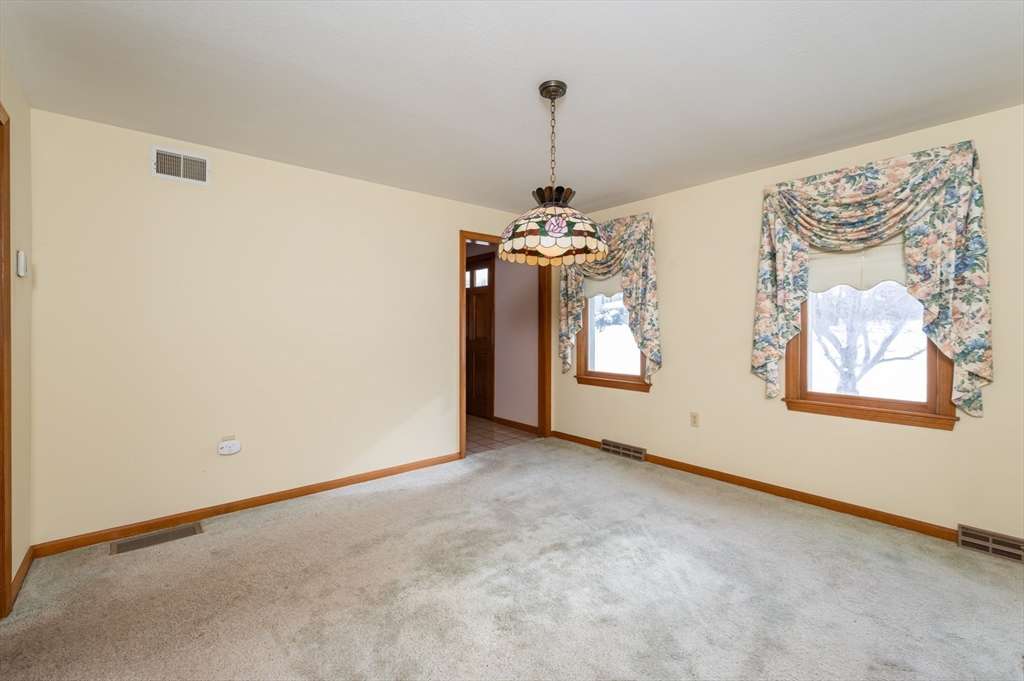 28 Bridal Path Road Dracut, MA 01826 - Photo 7 of 39