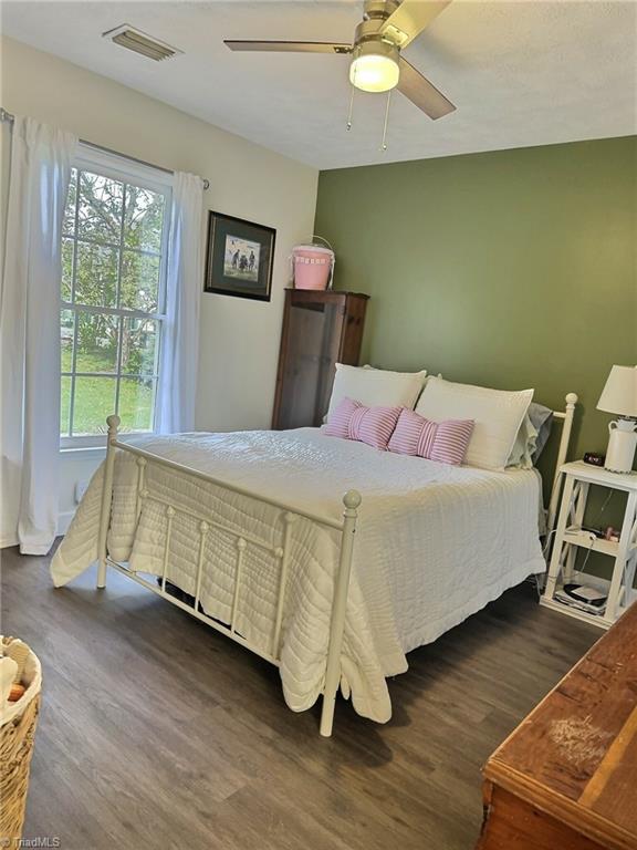 488 Kellwood Drive Extension Boone, NC 28607 - Photo 11 of 21 Guest / Second Bedroom