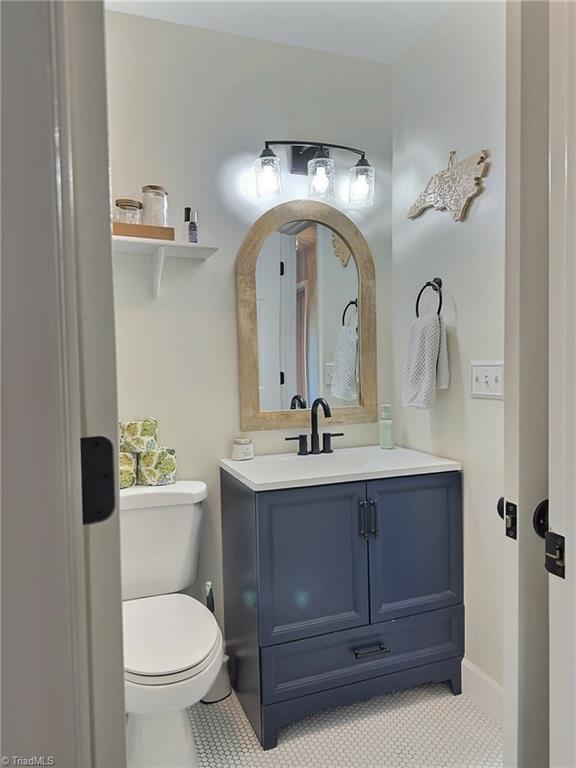 488 Kellwood Drive Extension Boone, NC 28607 - Photo 12 of 21 Guest / Second Bathroom has entrance from Bedroom and Hall