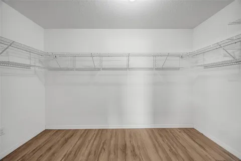 $325,000 | 10532 Standing Stone Drive, Wimauma, FL 33598