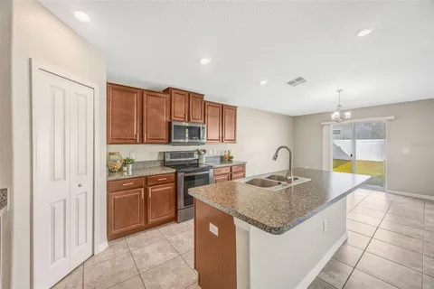 $325,000 | 10532 Standing Stone Drive, Wimauma, FL 33598